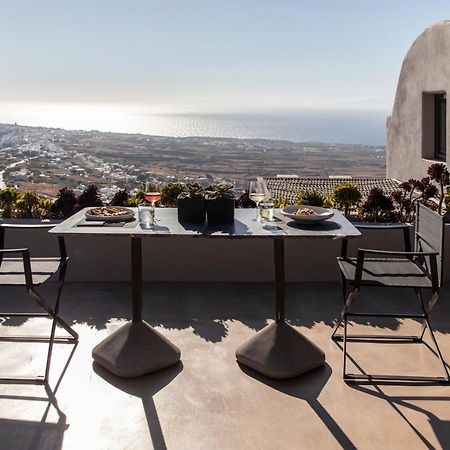 Nimbus Santorini Aparthotel Oia  Exterior photo