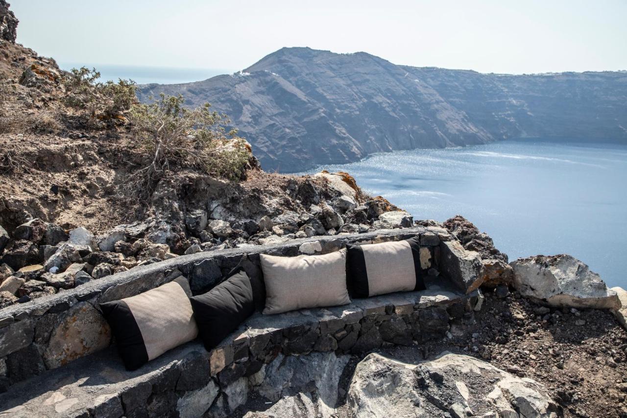 Nimbus Santorini Aparthotel Oia  Exterior photo