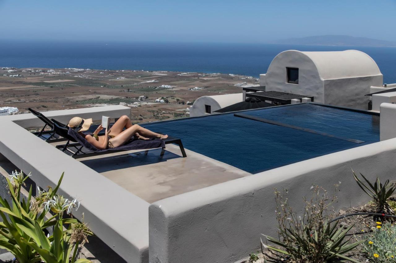 Nimbus Santorini Aparthotel Oia  Exterior photo