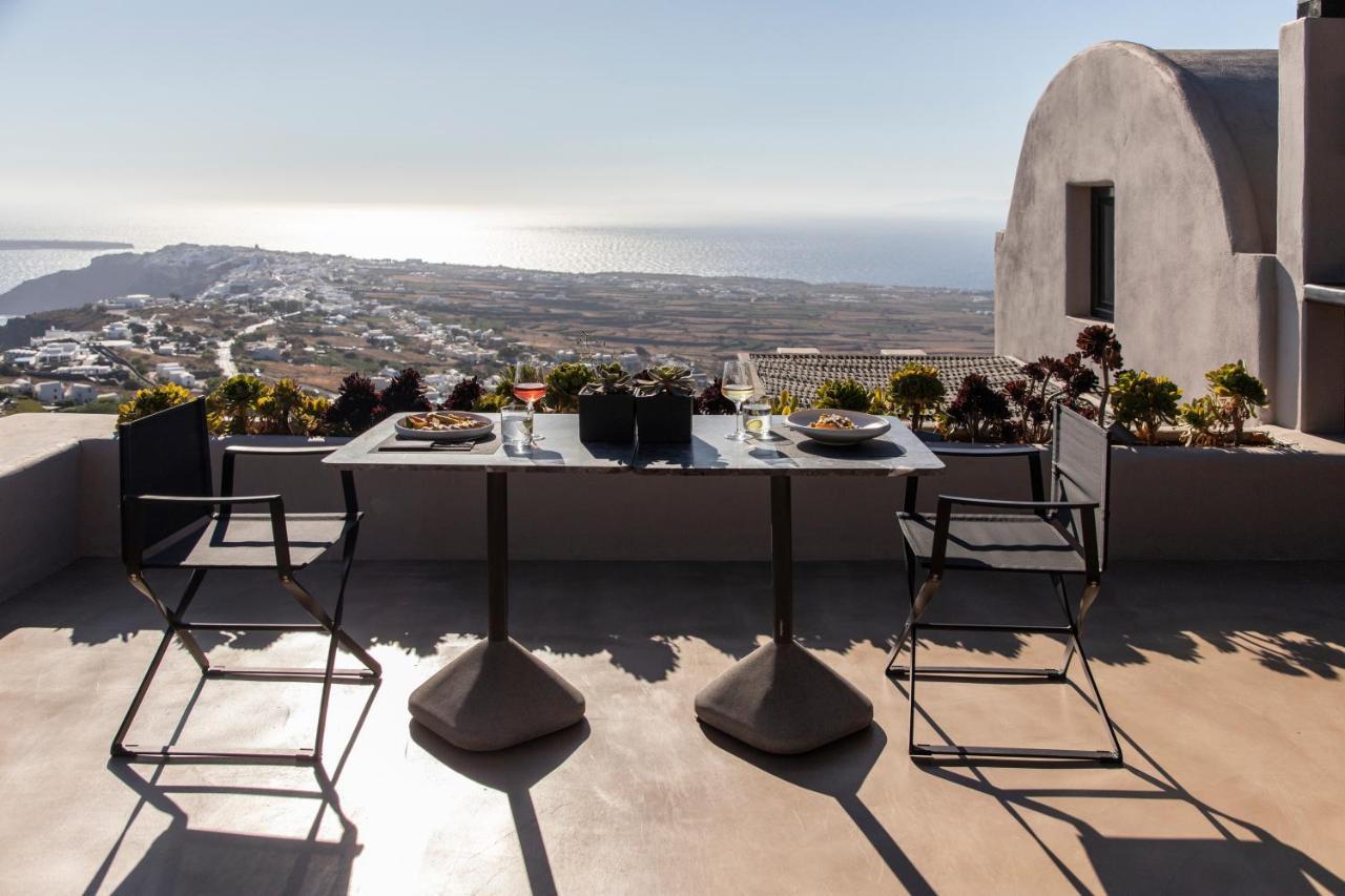 Nimbus Santorini Aparthotel Oia  Exterior photo