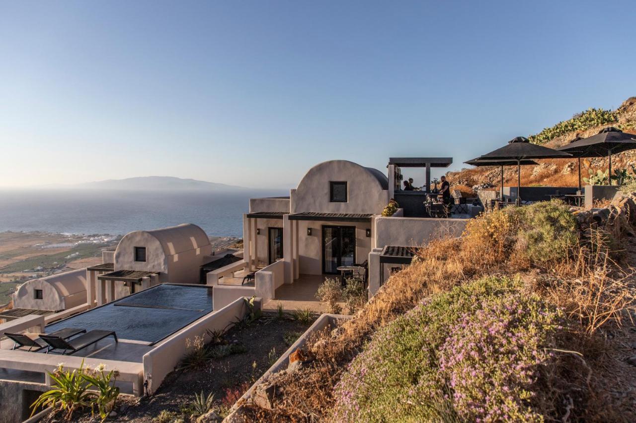 Nimbus Santorini Aparthotel Oia  Exterior photo