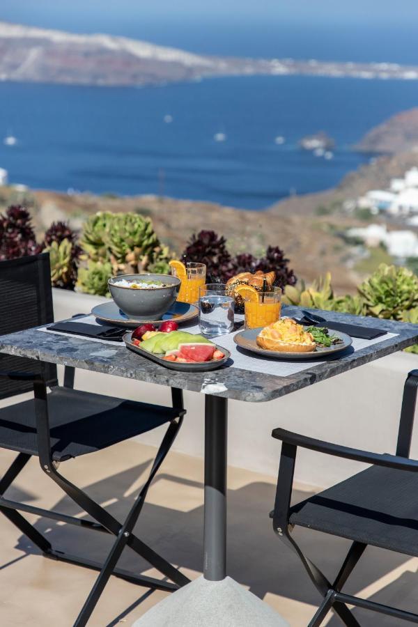 Nimbus Santorini Aparthotel Oia  Exterior photo